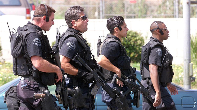 Los Angeles SWAT team members. (AFP Photo / Hector Mata)