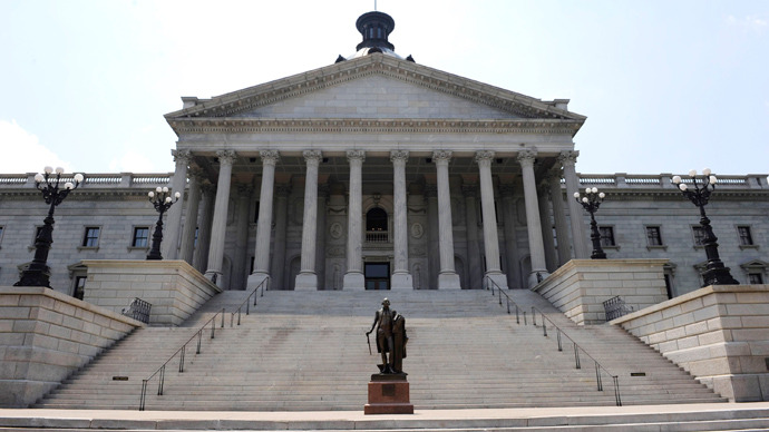 The State Capitol Building in Columbia, South Carolina (AFP Photo / Davis Turner)