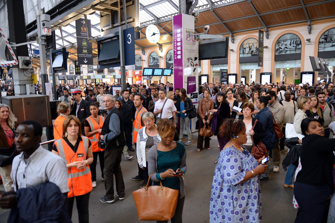 Non bon voyage: French rail system paralyzed by strike after air.