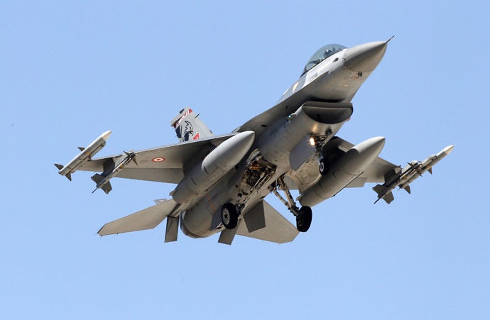 A Turkish F-16 fighter jet (Reuters/Umit Bektas)