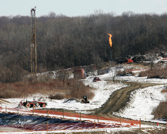 A gas drilling site on the Marcellus Shale is seen in Hickory, Pennsylvania (Energy-Marcellus / Reuters / Jason Cohn)