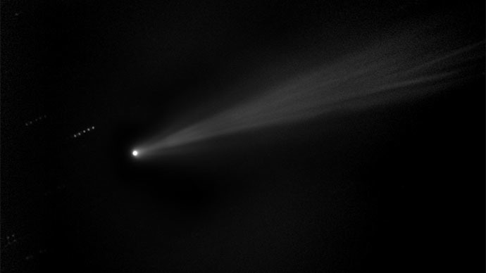 Taken on Nov. 19, 2013, this image shows a composite "stacked" image of comet ISON. (Image credit: NASA/MSFC/MEO/Cameron McCarty)