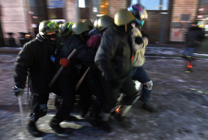 Far-right group "Right Sector" train in Independence Square in Kiev January 31, 2014. (Reuters/David Mdzinarishvili)