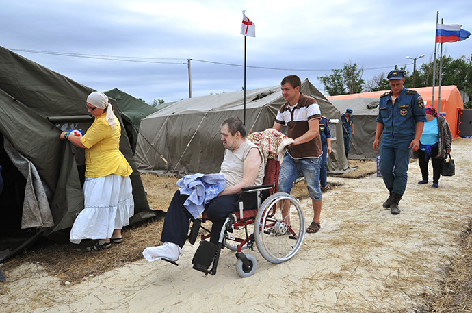 Refugees from southeastern Ukraine at a tent camp in Donetsk, Rostov Region (RIA Novosti / Sergey Pivovarov)