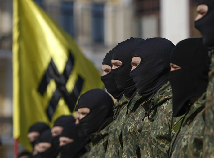 乌克兰政府军督战队：“向后一步则死”