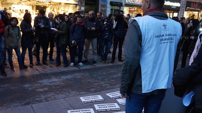 Some electoral campaigns gather more journalists than demonstrators. (Photo by Nadezhda Kevorkova)