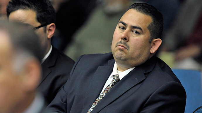 Fullerton police officer Manuel Ramos (R) attends a preliminary hearing on the death of Kelly Thomas at the Orange County Superior Court in Santa Ana, California (Reuters / Joshua Sudock / Pool)